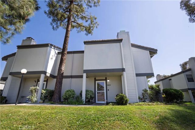 6491 Twin Circle Lane 5, Simi Valley, CA 93063