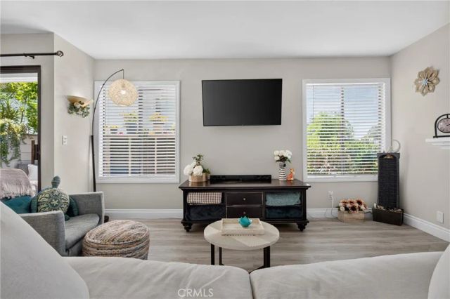 6491 Twin Circle Lane 5, Simi Valley, CA 93063