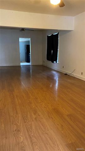 808 W Washington Street, St James, MO 65559