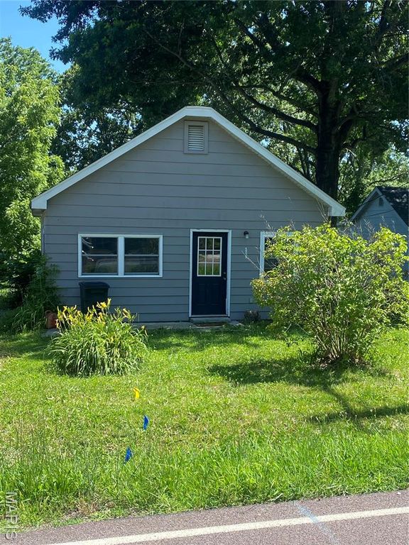 808 W Washington Street, St James, MO 65559