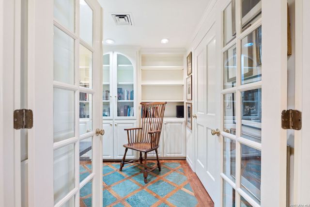 200 Patterson Ave Apt 900, San Antonio, TX 78209