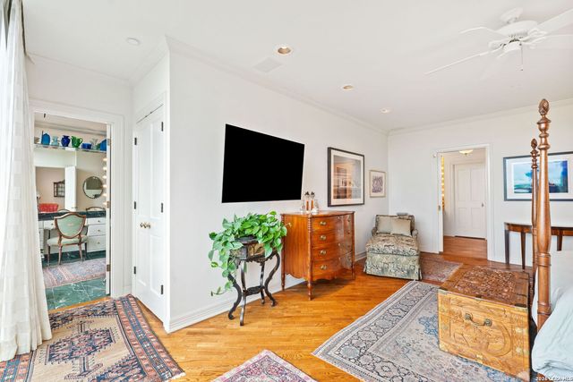 200 Patterson Ave Apt 900, San Antonio, TX 78209