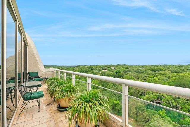 200 Patterson Ave Apt 900, San Antonio, TX 78209
