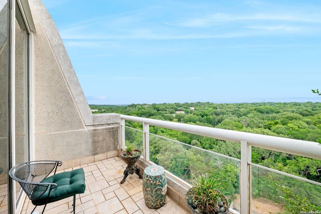 200 Patterson Ave Apt 900, San Antonio, TX 78209