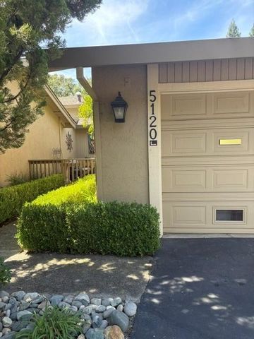 5120 Village Oaks Dr, Rocklin, CA 95677