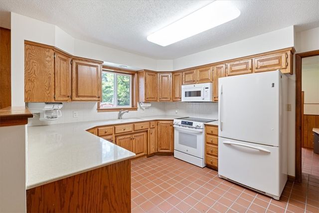 904 Elgin Street, Siloam Springs, AR 72761