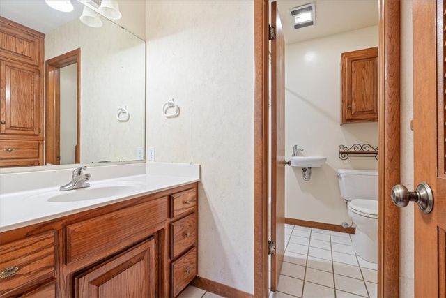 904 Elgin Street, Siloam Springs, AR 72761