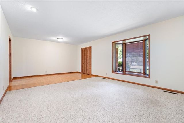 904 Elgin Street, Siloam Springs, AR 72761