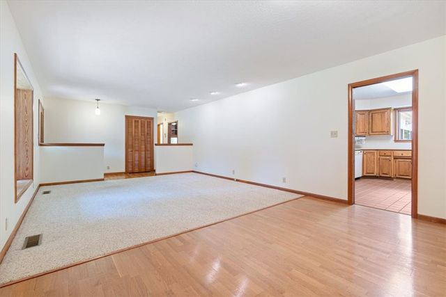 904 Elgin Street, Siloam Springs, AR 72761