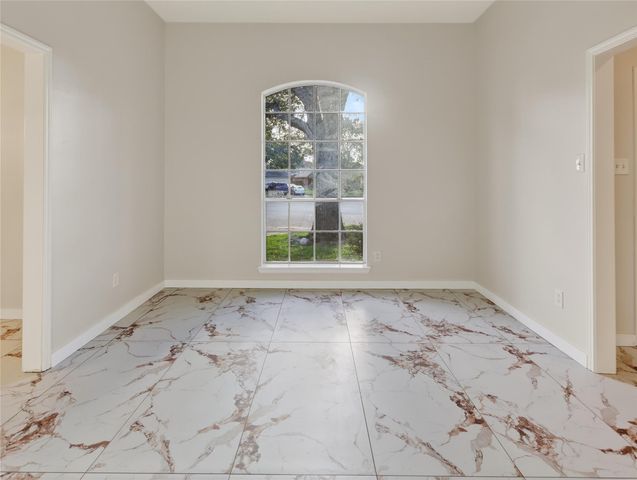 4418 W Thunderwood Circle, Fresno, TX 77545