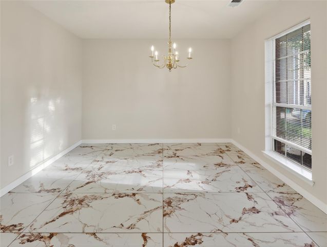 4418 W Thunderwood Circle, Fresno, TX 77545