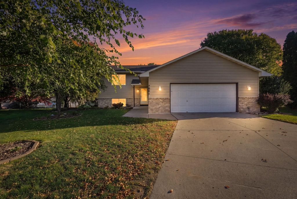 7661 Homestead Court S, Cottage Grove, MN 55016 — exterior