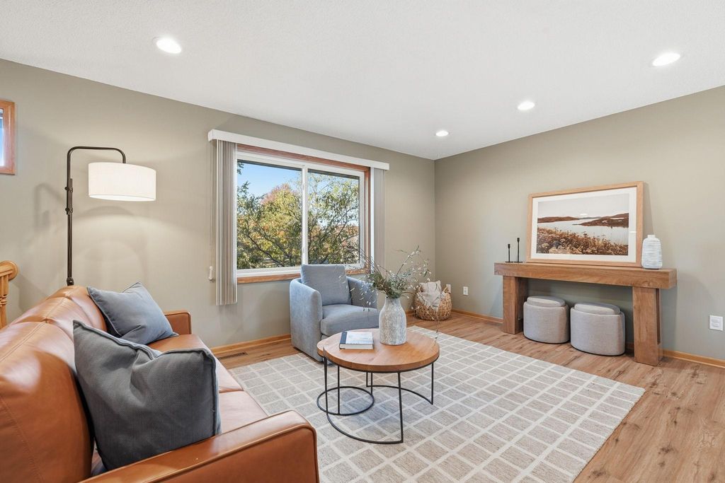 7661 Homestead Court S, Cottage Grove, MN 55016 — photo 2