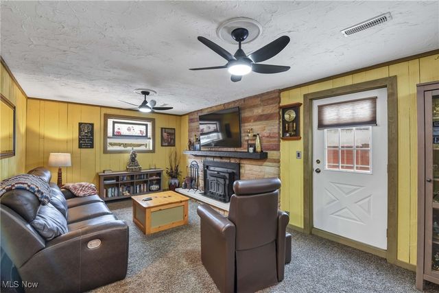 8377 Akins Road, North Royalton, OH 44133