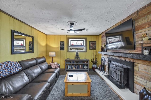 8377 Akins Road, North Royalton, OH 44133