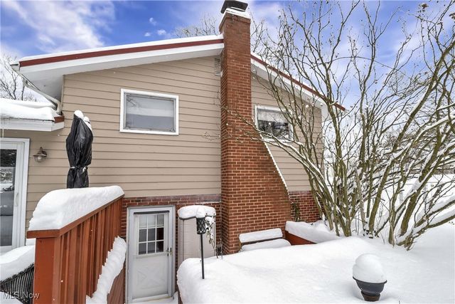 8377 Akins Road, North Royalton, OH 44133