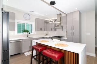 13 Arlington St B, Somerville, MA 02145