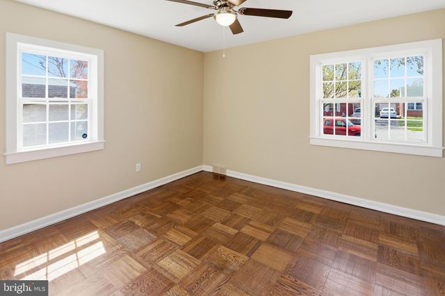 210 BACON AVE, New Castle, DE 19720