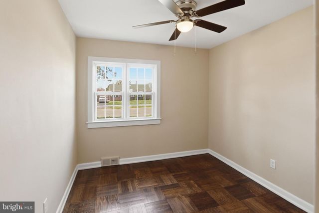 210 BACON AVE, New Castle, DE 19720