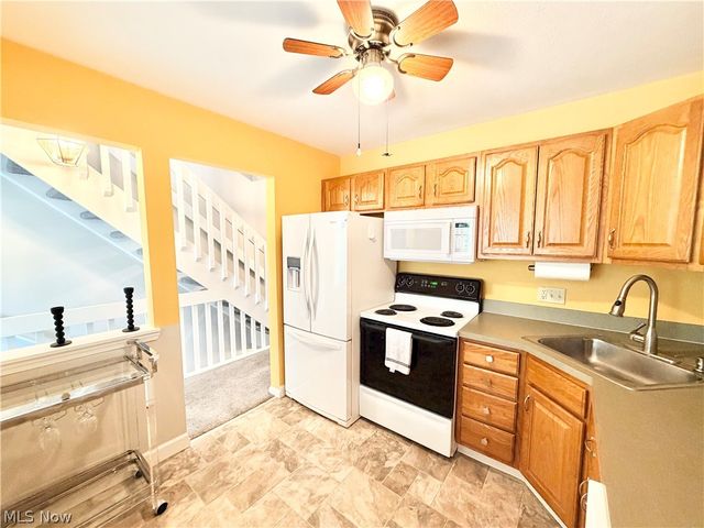 719 Gold Leaf Court, Streetsboro, OH 44241