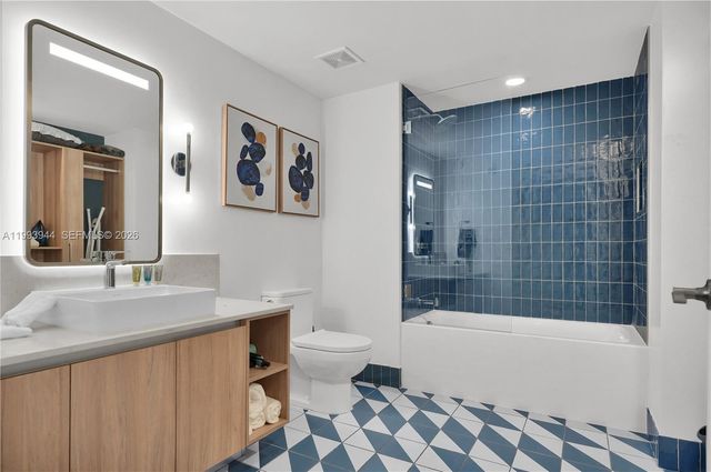 159 NE 6th St 1809, Miami, FL 33132