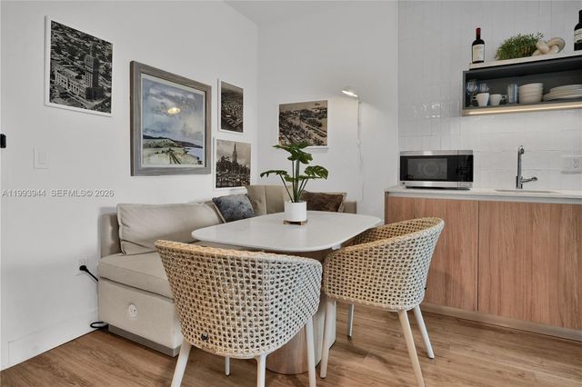 159 NE 6th St 1809, Miami, FL 33132