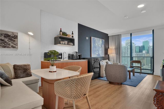 159 NE 6th St 1809, Miami, FL 33132