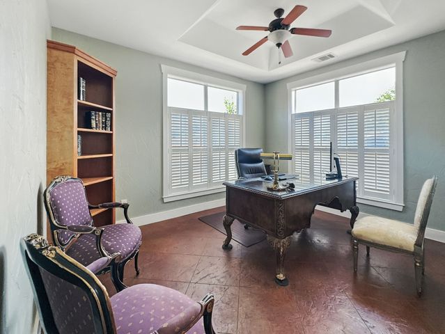 1002 Hoylake Court, Ennis, TX 75119