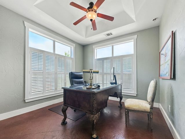 1002 Hoylake Court, Ennis, TX 75119