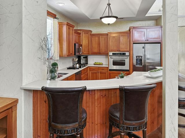 1002 Hoylake Court, Ennis, TX 75119