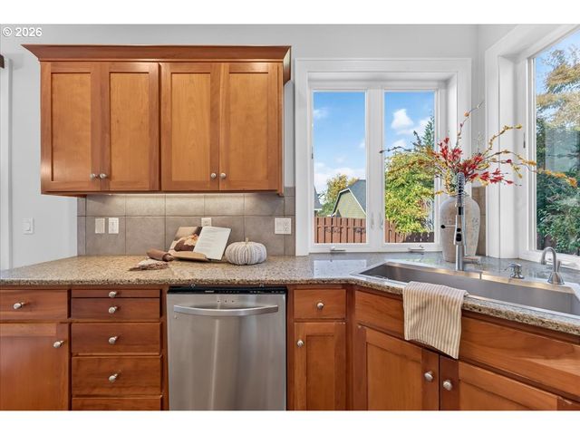 1145 34TH Pl, Forest Grove, OR 97116