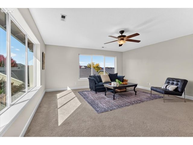 1145 34TH Pl, Forest Grove, OR 97116