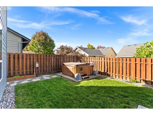 1145 34TH Pl, Forest Grove, OR 97116