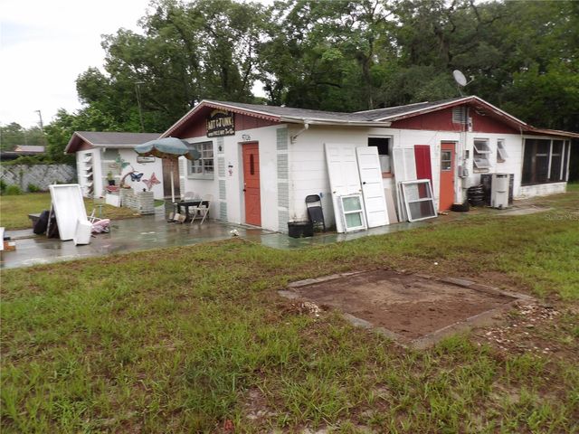 9706 MOON LAKE RD, New Port Richey, FL 34654