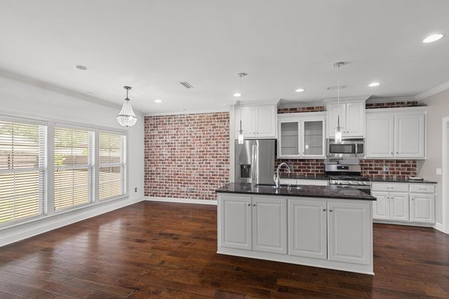 202 Cotton Ridge Ln, Dothan, AL 36301