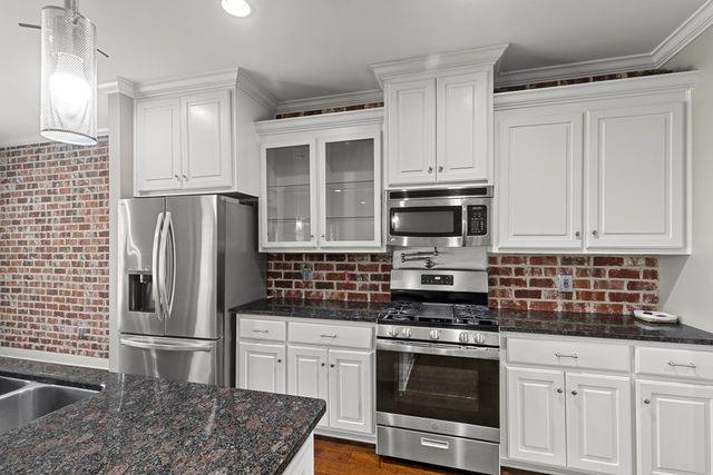 202 Cotton Ridge Ln, Dothan, AL 36301