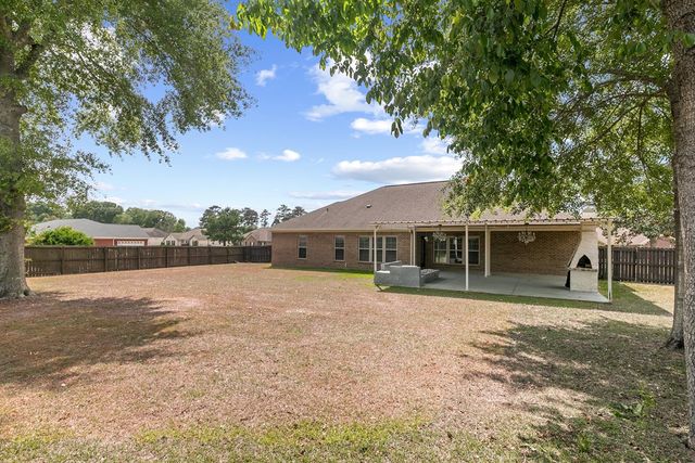 202 Cotton Ridge Ln, Dothan, AL 36301