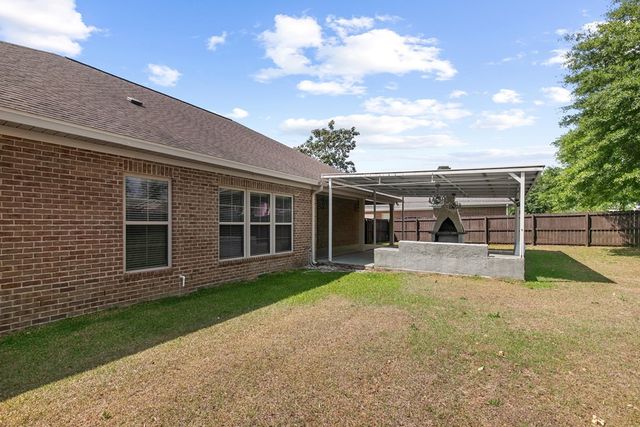 202 Cotton Ridge Ln, Dothan, AL 36301
