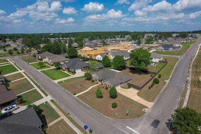 202 Cotton Ridge Ln, Dothan, AL 36301