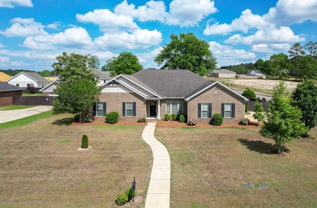 202 Cotton Ridge Ln, Dothan, AL 36301
