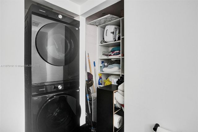 7901 Hispanola Ave 1601, North Bay Village, FL 33141