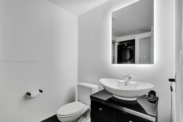 7901 Hispanola Ave 1601, North Bay Village, FL 33141