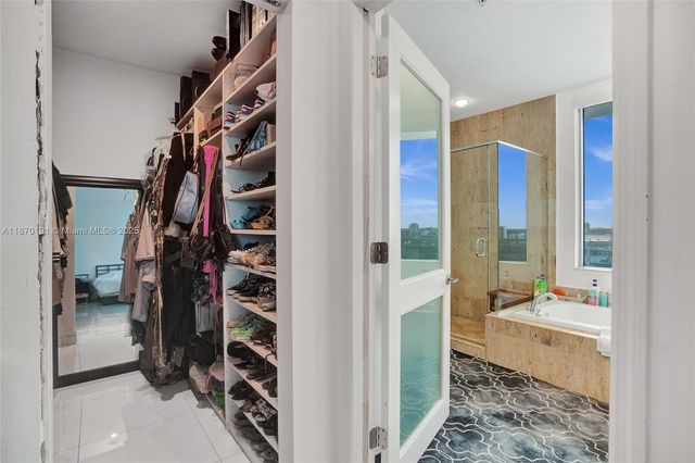 7901 Hispanola Ave 1601, North Bay Village, FL 33141