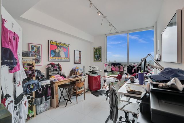 7901 Hispanola Ave 1601, North Bay Village, FL 33141