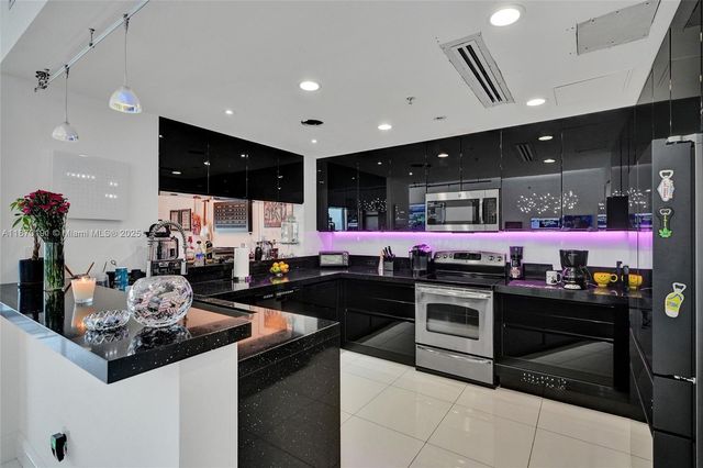 7901 Hispanola Ave 1601, North Bay Village, FL 33141