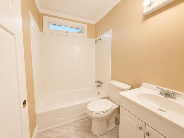 1075 Sullivan Street, Turbeville, SC 29162