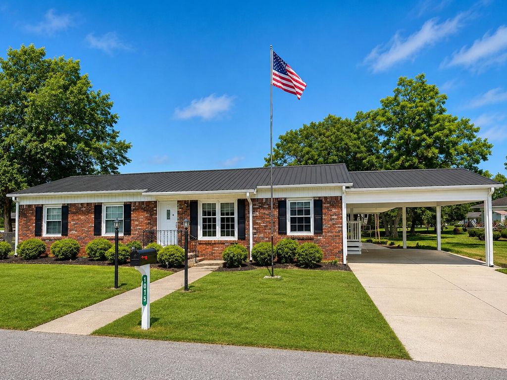 1075 Sullivan Street, Turbeville, SC 29162