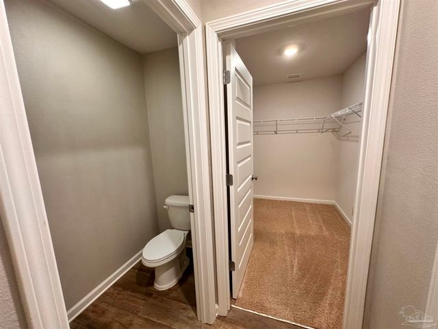 7404 Oak Lake Blvd, Pensacola, FL 32526