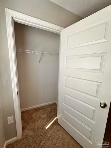 7404 Oak Lake Blvd, Pensacola, FL 32526