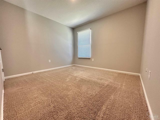 7404 Oak Lake Blvd, Pensacola, FL 32526